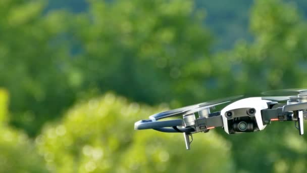 Quadrocopter Air Watching Drone Flies Nature Green Background Filming Air — Stock Video