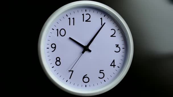 Mira Cerca Tiempo Corre Rápido Hora Minuto Segunda Mano Reloj — Vídeo de stock