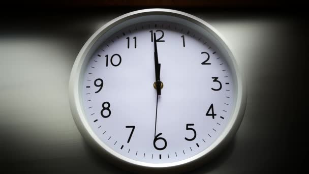 Mira Cerca Tiempo Corre Rápido Hora Minuto Segunda Mano Reloj — Vídeos de Stock