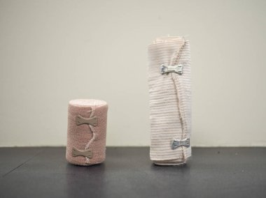 Ayak bileği ve uyluk elastik kompresyon tensör bandajları