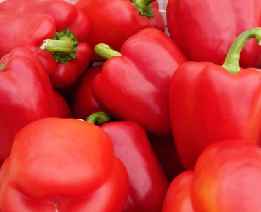 Taze Kırmızı Biber Demet