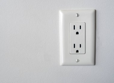 Beyaz duvar arka plan Tip B tarzı soket tevekse izole Kuzey Amerika elektrik prizi fişi