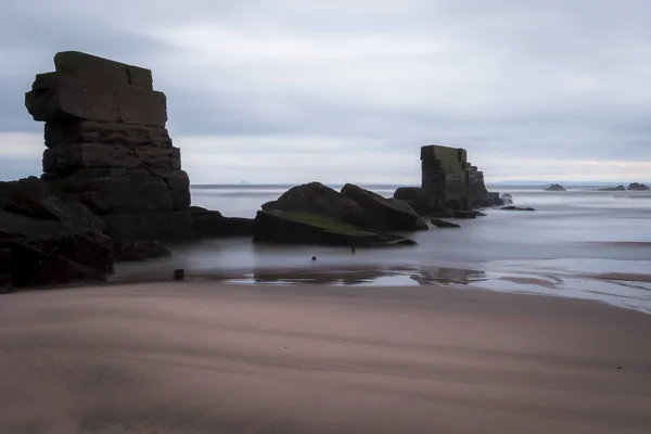 Kirkcaldy Fife Scotland Seafield Plajda Daraltılmış Bir Deniz Duvar Büyük — Stok fotoğraf