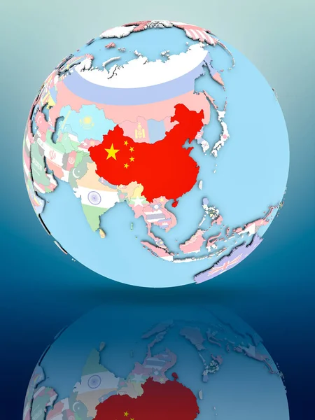 中国在政治世界上用国旗反射水面 — 图库照片