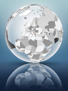 Yarı saydam okyanus parlak yüzeyi ile Karadağ dünya üzerinde. 3D çizim.