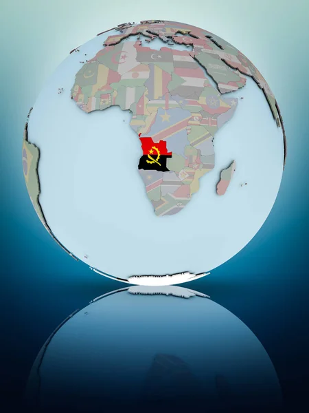 Angola Nemzeti Zászló Globe Tükröző Fényes Felületre Illusztráció — Stock Fotó
