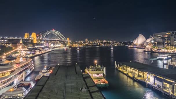 Calendário Movimentado Porto Sydney Noite Com Icônica Sydney Opera House — Vídeo de Stock