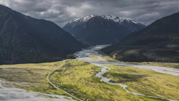 Valle Del Glaciar Con Carretera Que Conduce Parque Nacional Arthurs — Vídeos de Stock