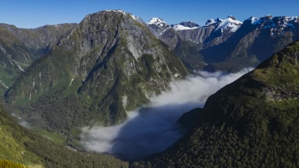 Timelapse Piękne Krajobrazy Mackinnon Przejść Milford Track Jednym Najpiękniejszych Wycieczek — Wideo stockowe