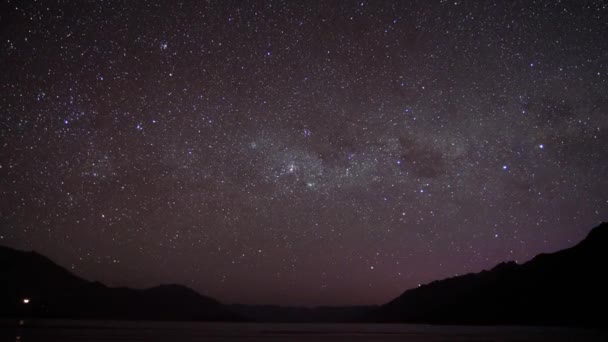 在南半球 夜空的时光流逝 可以清楚地看到银河系 在新西兰格莱诺奇被击毙 — 图库视频影像