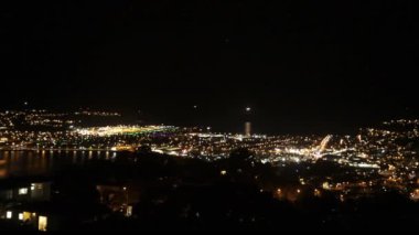 Wellington Havaalanı Timelapse videonun açılış uçaklar ile geceleri.