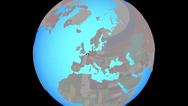 Zoom a Unione del Benelux con le bandiere sulla mappa — Video Stock