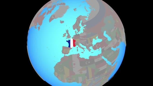 Zoom a Francia con bandera en el mapa — Vídeo de stock