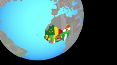 Batı Afrika'ya bayraklarla yaklaşıyor