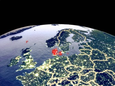 Danimarka uzaydan dünya gezegeninde geceleri parlak şehir ışıkları ile. Gerçek dağlar ile ayrıntılı plastik gezegen yüzeyi. 3d illüstrasyon. Nasa tarafından döşenmiş bu görüntünün elemanları.