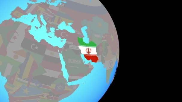Zoom in naar Iran met vlag op wereldbol — Stockvideo