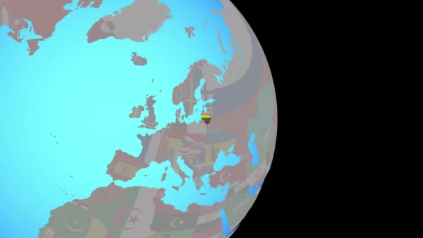 Nagyítás Litvániára zászlóval a világon — Stock videók