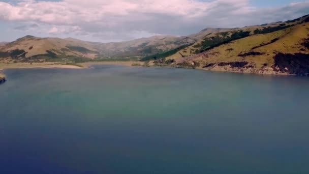 Aerial of lake in New Zealand — Stock Video