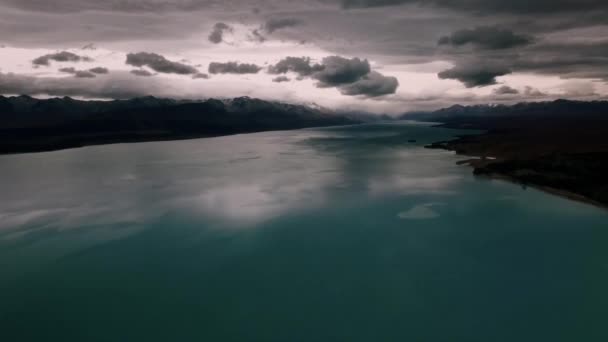 Jezero Pukaki ze vzduchu — Stock video