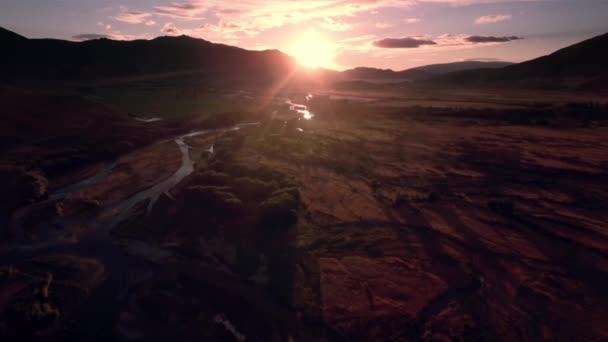 Восход солнца в сельской местности Новой Зеландии — стоковое видео