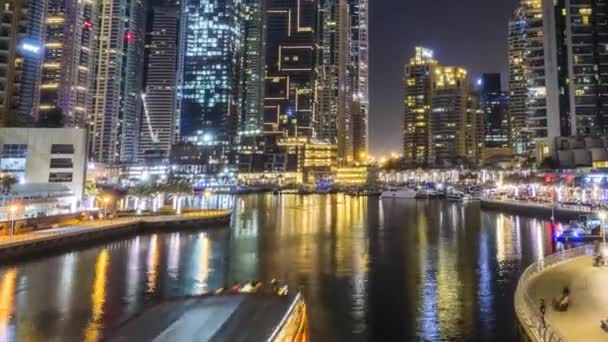 Rascacielos de Dubai por la noche timelapse — Vídeos de Stock
