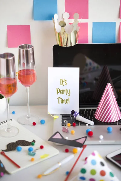 Büro Party Tischplatte Bild Mit Text Party Time — Stockfoto