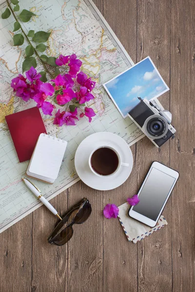 Flat Lay Travel Vacation Planning Objects Outdoor Cafe Wooden Table — Stock Photo, Image