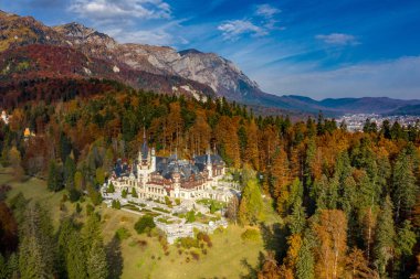 Peles Kalesi, Sinaia, Romanya. Yazlık Romanya kralları