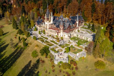Peles Kalesi, Sinaia, Romanya. Yazlık Romanya kralları