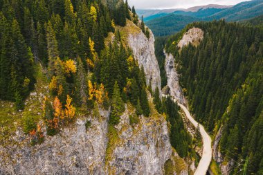 Bucegi Dağları Tatar Gorges sonbahar sezonu başında Karpatlar
