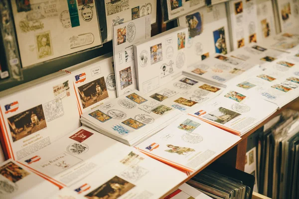 奥地利斯太尔 2018年12月 斯太尔圣诞邮局内的邮票和信件 — 图库照片