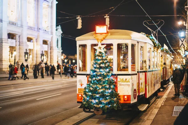 Viena Austria Diciembre 2017 Tranvía Decorado Con Navidad Línea Vienna — Foto de Stock