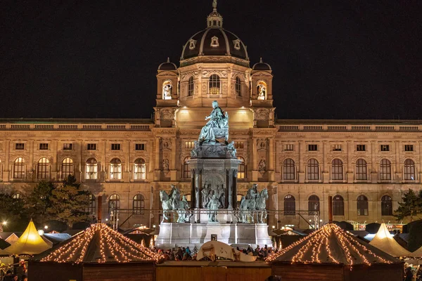 Μαρία Θηρεσία Αγάλματος Κεντρική Βιέννη Αυστρία Νύχτα — Φωτογραφία Αρχείου