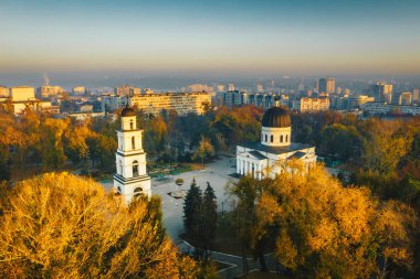 Kişinev, Moldova Cumhuriyeti nde günbatımı. Hava fotoğrafçılığı