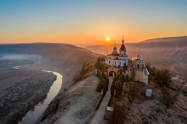 Eski Orhei Moldova gündoğumu panoramik görünümü