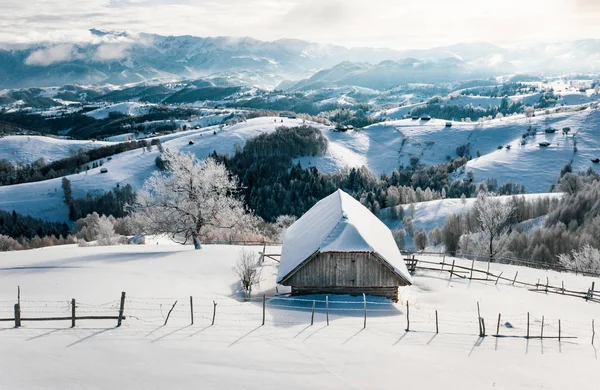 Casa Camponesa Tradicional Coberta Neve Transilvânia Roménia Europa Oriental — Fotografia de Stock