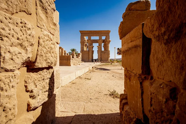 이집트 아스완에에서 Philae 사원에서 Trajan 키오스크 — 스톡 사진