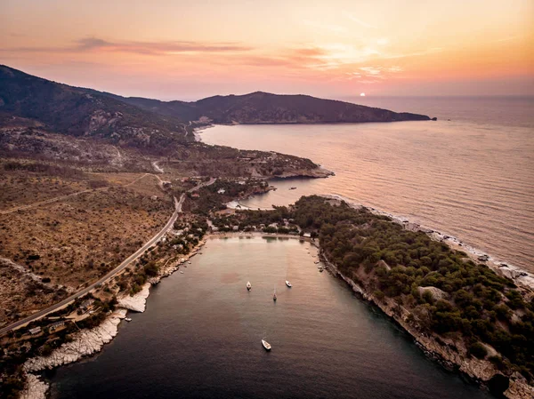 Sonnenaufgang Über Thasos Insel Aliki Strand Und Yachthafen — Stockfoto