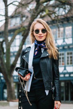 closeup moda portre açık havada