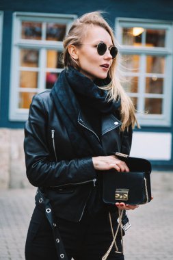 closeup moda portre açık havada