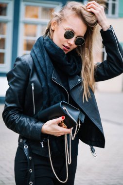 closeup moda portre açık havada