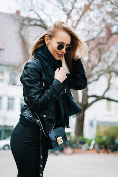 closeup moda portre açık havada