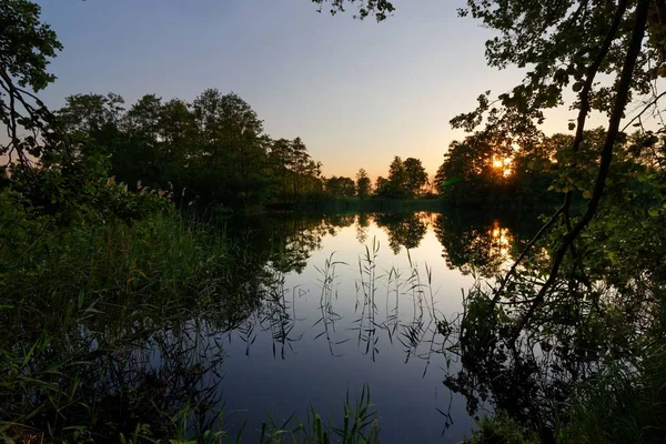 Vista Sul Lago Durante Tramonto — Foto Stock