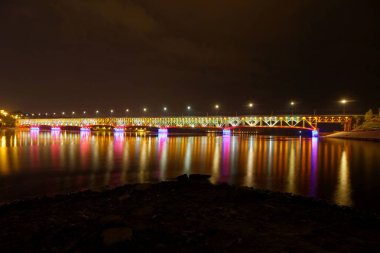 Işıklı köprü Plock, Polonya