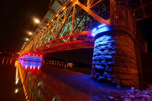 Beleuchtete Brücke Plock Polen — Stockfoto