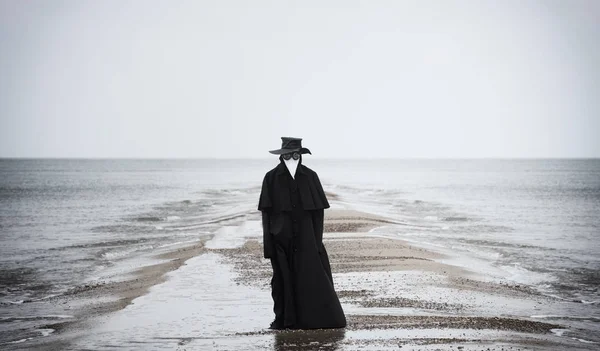 Plague Doctor Seaside Outdoor Portrait Dramatic Sky Background — Stock Photo, Image