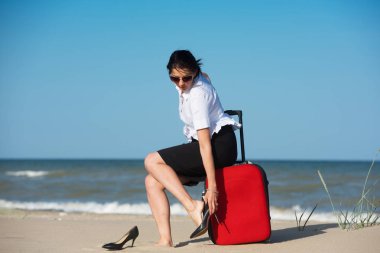 Sahil dışında Office tatil.