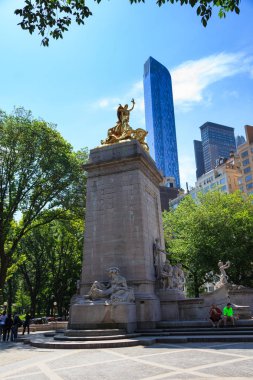 Columbus bronz Central Park bir heykel