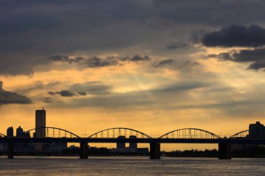 Han Nehri kızdırma