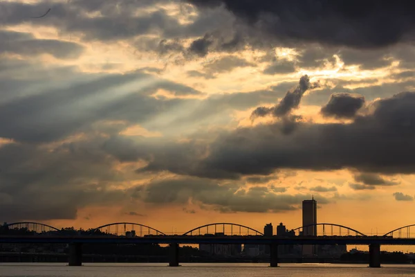 Han Nehri kızdırma